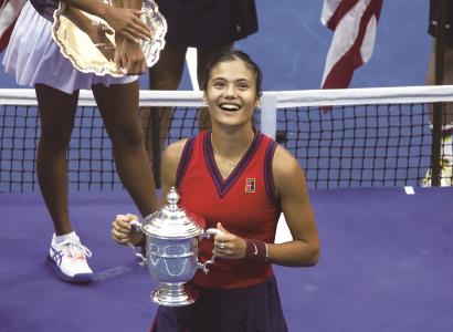 后腰双属性 后腰双属性