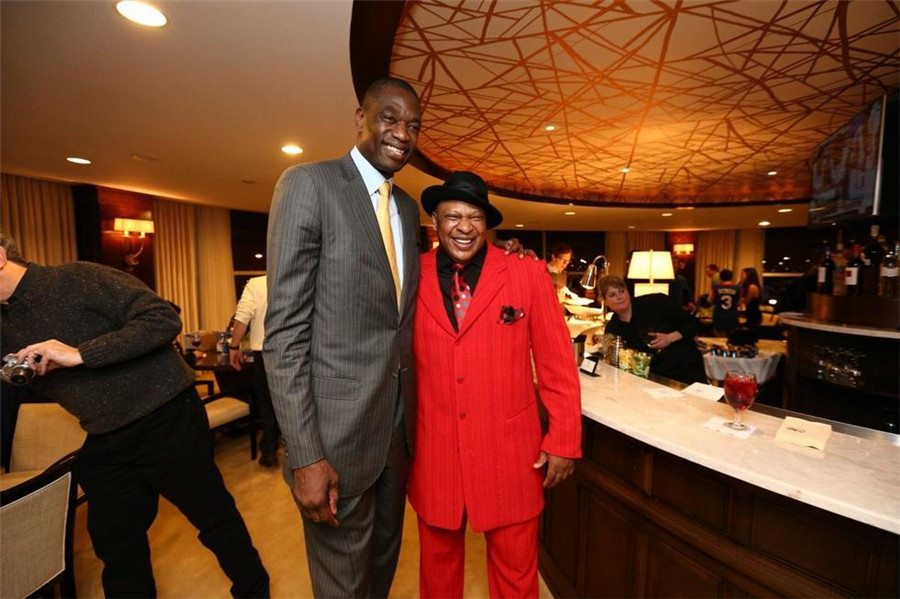 塔克在纸面 塔克在纸面